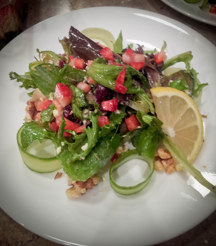 How to make: Baby greens salad with cranberry balsamic vinaigrette